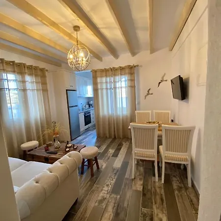 Petridi Maria Suites&apartments * Skala