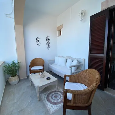 Apartment Petridi Maria & *