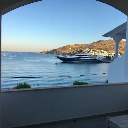 Petridi Maria Suites&apartments