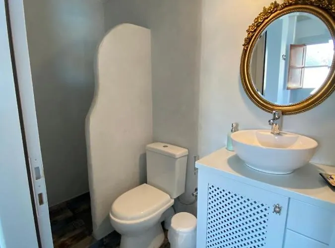 Petridi Maria & شقة سكالا