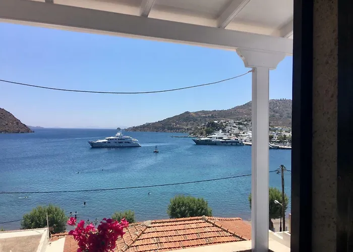 Petridi Maria & شقة سكالا