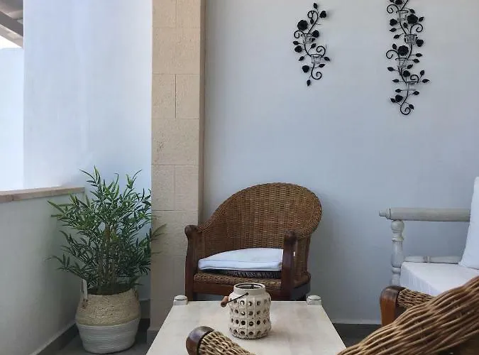 Petridi Maria & شقة سكالا